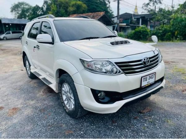 Toyota Fortuner 3.0V A/T ปี 2014